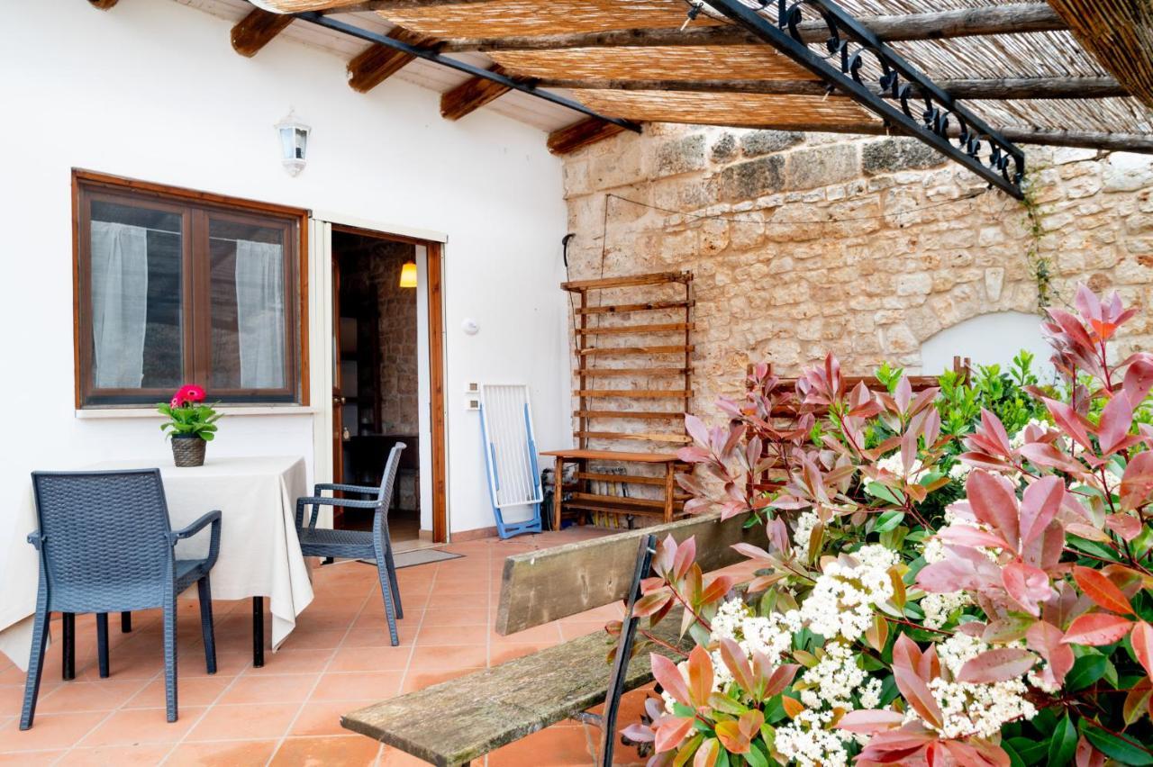 Casina Dei Preti Villa Conversano Exterior photo